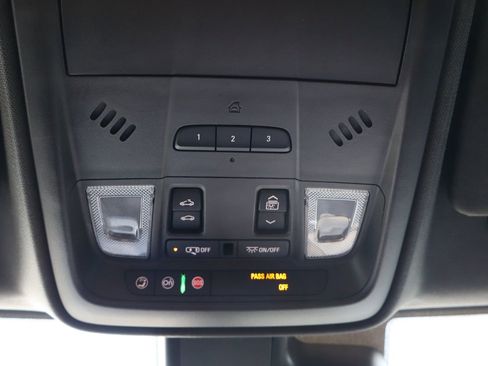 Used 2019 Cadillac XT4 Sport AWD/4WD image 32