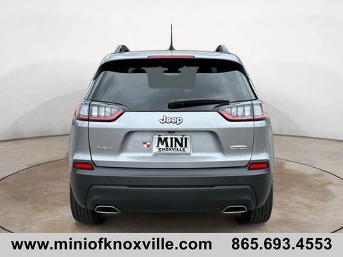 Used 2022 Jeep Cherokee Latitude Lux w/ Sun & Sound Group AWD/4WD image 4
