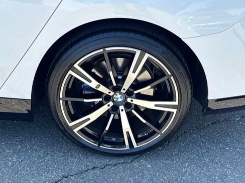 Used 2026 BMW 530i w/ M Sport Package RWD image 14