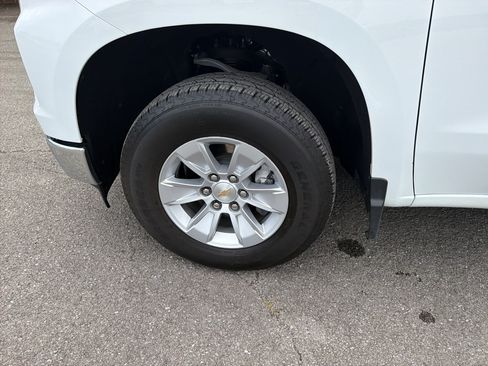 Used 2025 Chevrolet Silverado 1500 W/T RWD image 29
