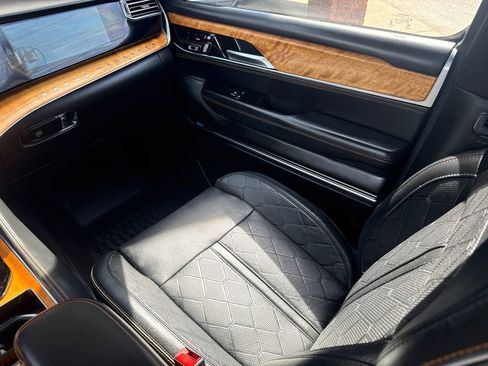 Used 2022 Jeep Grand Wagoneer Series III w/ Rear Seat Video Group 1 image 15