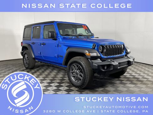 Used 2024 Jeep Wrangler Sport S image 1