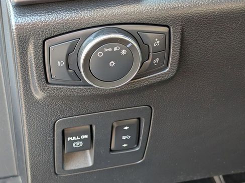 Used 2021 Ford Expedition Platinum AWD/4WD image 38