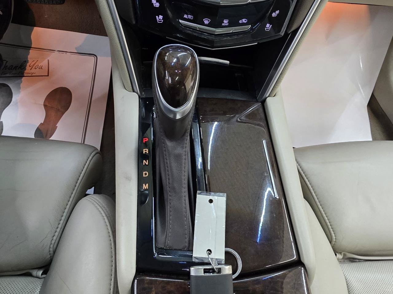 Used 2013 Cadillac XTS Luxury FWD image 34