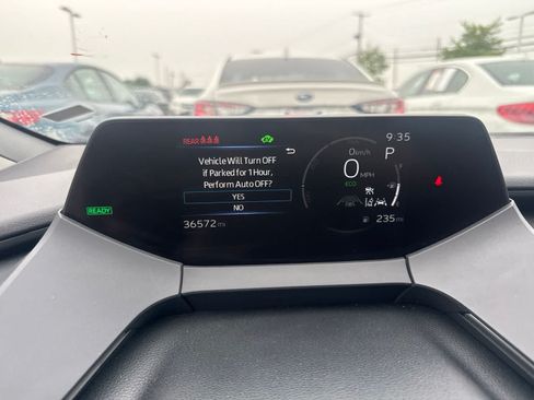 Used 2024 Toyota Prius LE FWD image 18