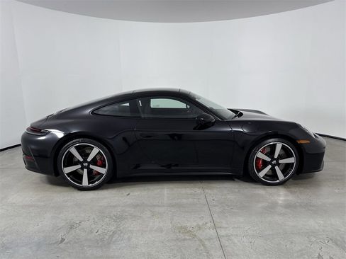 New 2026 Porsche 911 Carrera 4S image 8
