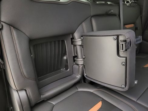 Used 2021 GMC Sierra 1500 AT4 image 41