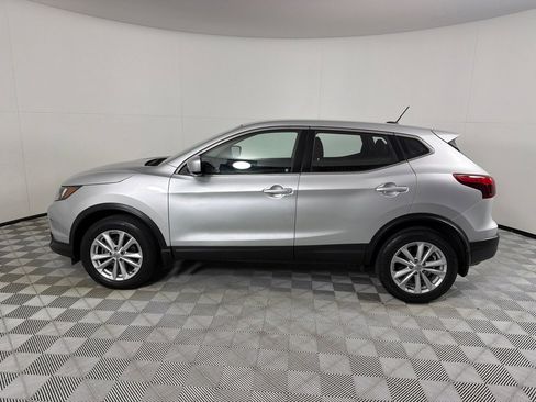 Used 2017 Nissan Rogue Sport S w/ S Appearance Package FWD image 7