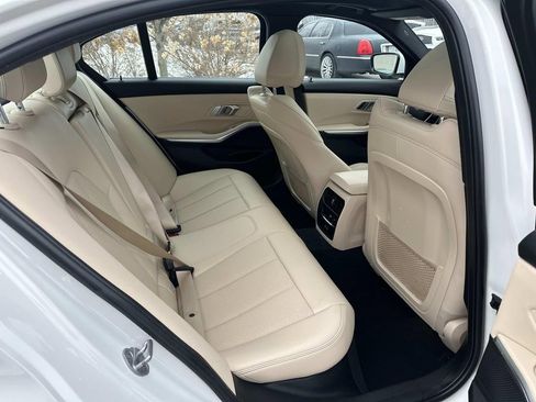 Used 2022 BMW 330i xDrive Sedan w/ Premium Package image 33