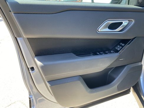 Used 2022 Land Rover Range Rover Velar R-Dynamic S AWD/4WD image 15