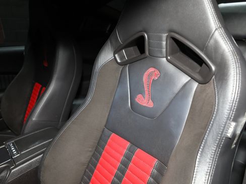 Used 2013 Ford Mustang Shelby GT500 RWD image 54