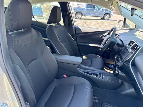 Used 2019 Toyota Prius LE AWD/4WD image 13
