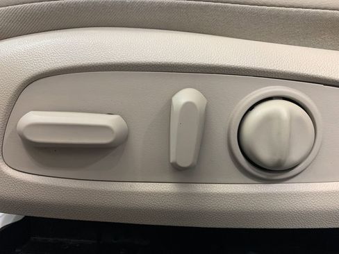 Used 2019 Buick LaCrosse Essence w/ Sun and Shade Package image 5