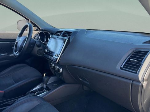 Used 2022 Mitsubishi Outlander Sport SE image 30