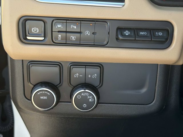 Used 2024 Chevrolet Tahoe Premier RWD image 26