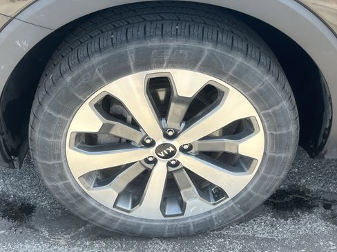 Used 2020 Kia Telluride S AWD/4WD image 13