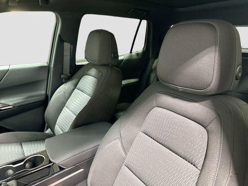 New 2026 Chevrolet Equinox LT w/ Safety and Technology Package FWD image 25