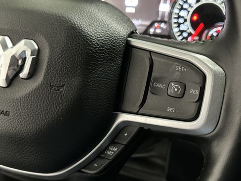 Used 2023 RAM 1500 Big Horn AWD/4WD image 28