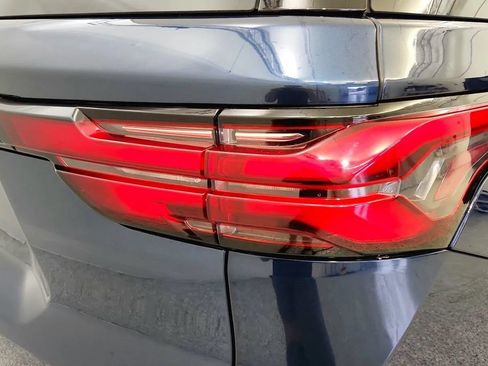 Used 2023 Chevrolet Traverse LS FWD image 33