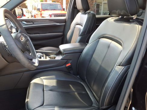 Used 2024 Jeep Grand Cherokee Limited 4xe AWD/4WD image 4