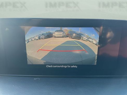 Used 2024 MAZDA MAZDA3 s image 21