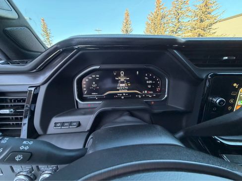 Used 2025 GMC Sierra 2500 AT4X w/ AT4X AEV Edition image 29