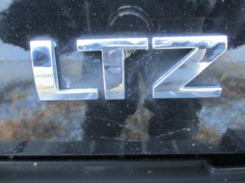 Used 2016 Chevrolet Silverado 2500 LTZ w/ LTZ Plus Package image 26