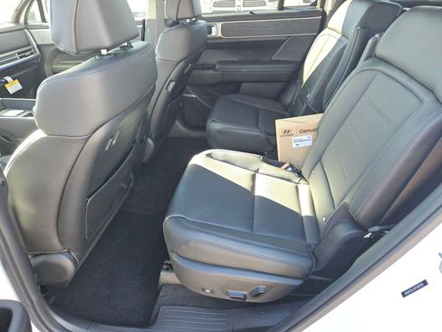 New 2026 Hyundai Santa Fe Limited image 15