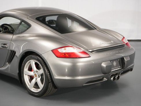Used 2007 Porsche Cayman S RWD image 18