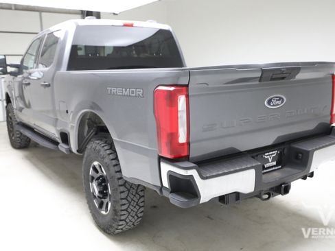 Used 2025 Ford F250 XLT w/ Tremor Off-Road Package AWD/4WD image 3