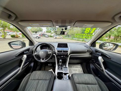 Used 2018 Mitsubishi Eclipse Cross SEL AWD/4WD image 10