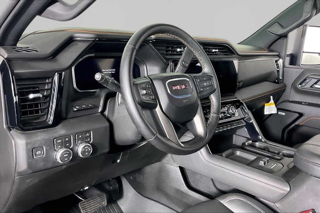 Used 2026 GMC Sierra 2500 AT4 w/ AT4 Premium Plus Package AWD/4WD image 15
