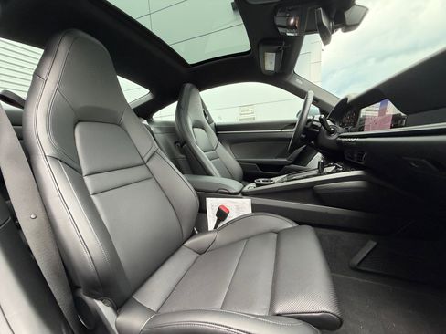 Certified 2026 Porsche 911 Carrera 4S AWD/4WD image 23