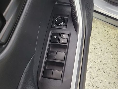 Used 2024 Toyota RAV4 LE AWD/4WD image 22