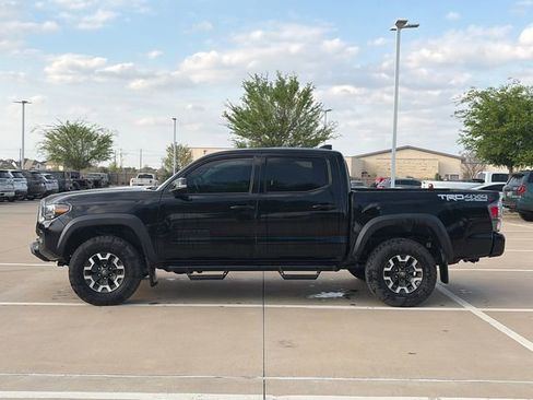 Used 2023 Toyota Tacoma TRD Off-Road w/ Technology Package image 6