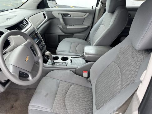 Used 2015 Chevrolet Traverse LS image 20