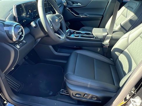 New 2026 Chevrolet Equinox LT image 13