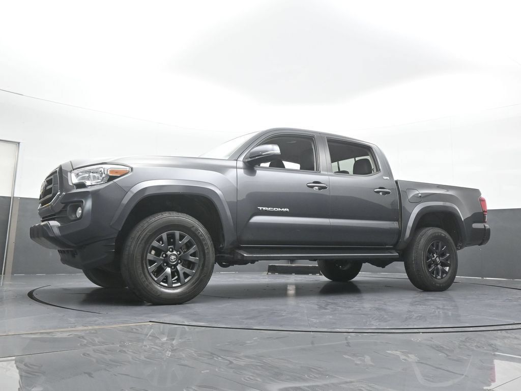 Used 2022 Toyota Tacoma SR5 w/ Technology Package RWD image 57