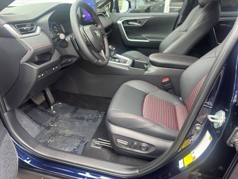 Used 2025 Toyota RAV4 XSE image 5