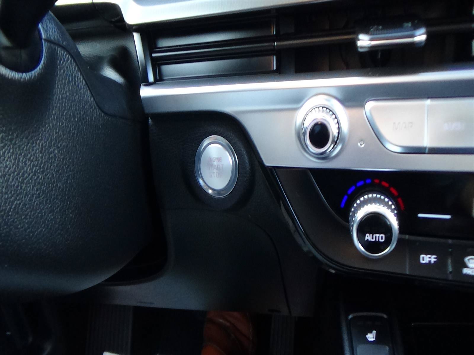 Used 2025 Kia Telluride S FWD image 29
