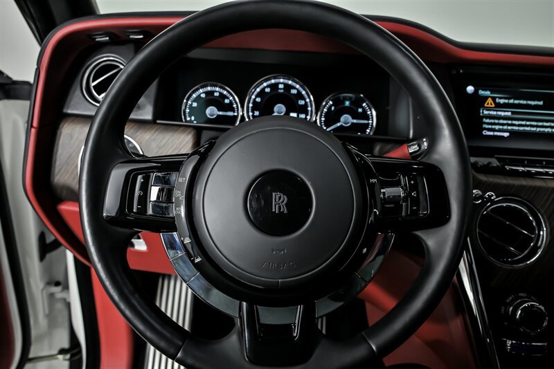 Used 2023 Rolls-Royce Cullinan w/ Leather Finishing Pack AWD/4WD image 28