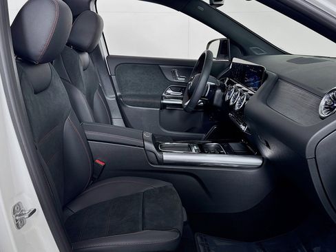 New 2026 Mercedes-Benz GLA 250 image 6