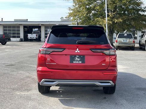 New 2026 Mitsubishi Outlander SEL AWD/4WD image 4