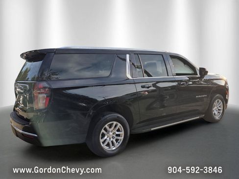 Certified 2024 Chevrolet Suburban LT AWD/4WD image 6