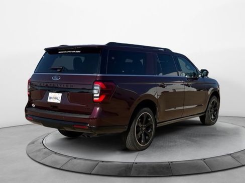 Used 2024 Ford Expedition Max Limited AWD/4WD image 3