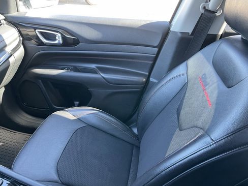 Used 2022 Jeep Compass Trailhawk w/ Trailhawk Convenience Group image 18