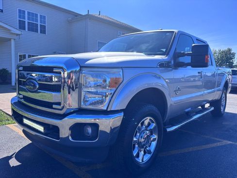 Used 2015 Ford F250 Lariat w/ Lariat Interior Package AWD/4WD image 2
