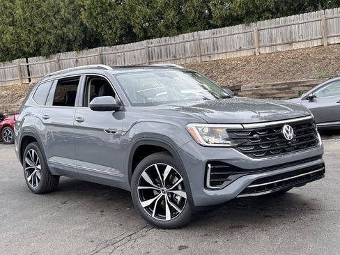 New 2026 Volkswagen Atlas SEL Premium R-Line AWD/4WD image 2