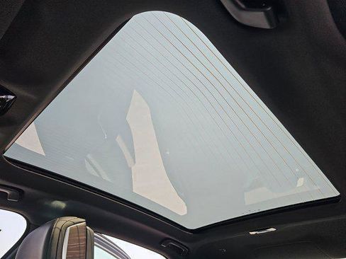 New 2025 BMW i7 xDrive60 image 30