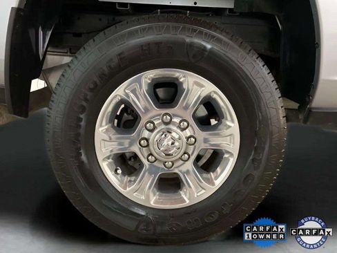 Used 2024 RAM 2500 Big Horn w/ Bed Utility Group image 92